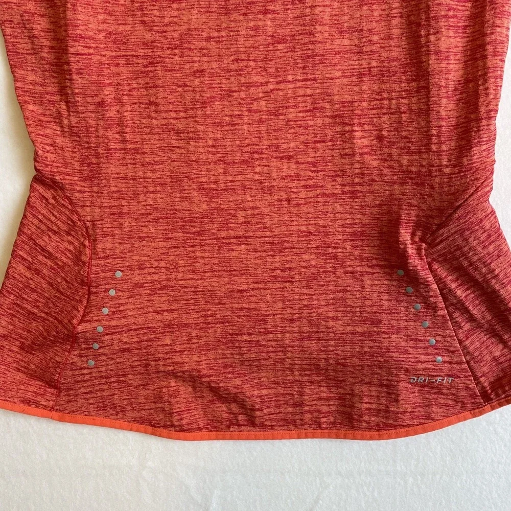 Nike Dri-Fit Womens Long Sleeve Running Shirt, 1/4 Zip Coral XS‎